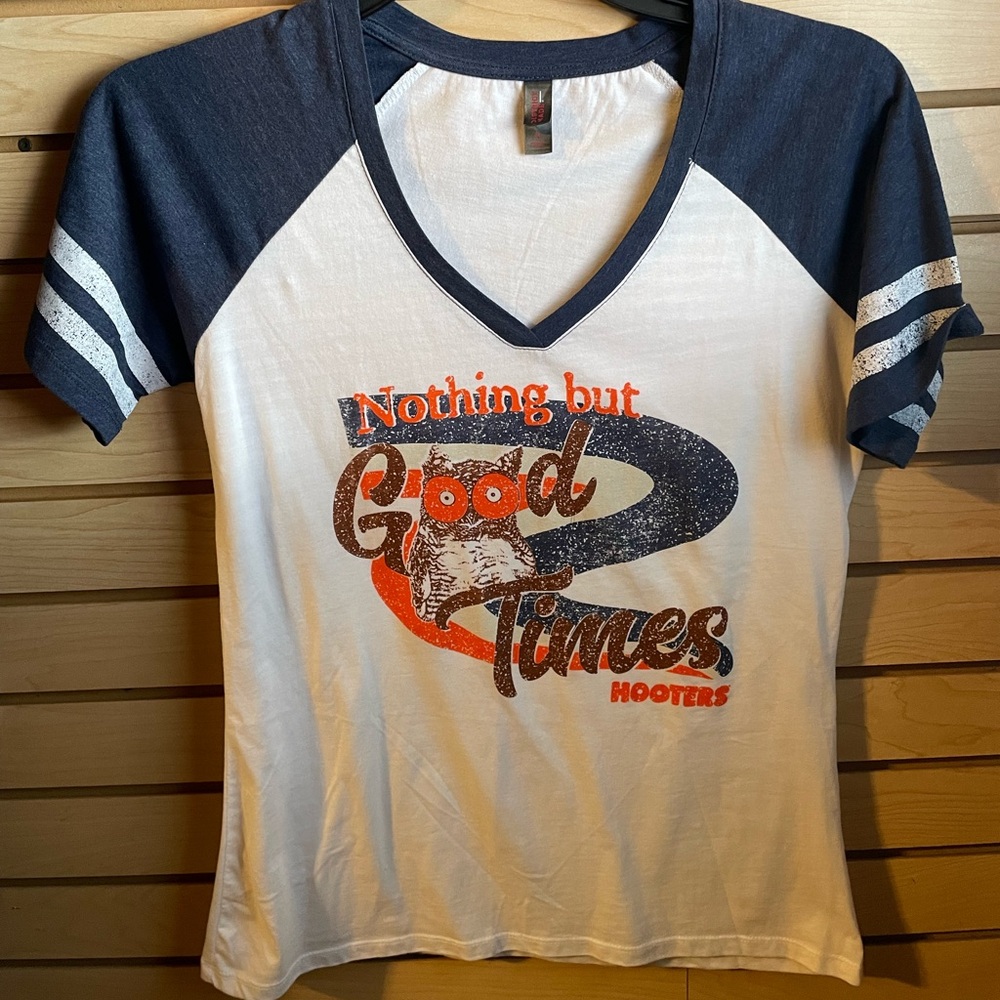 Old Hooters Shirt